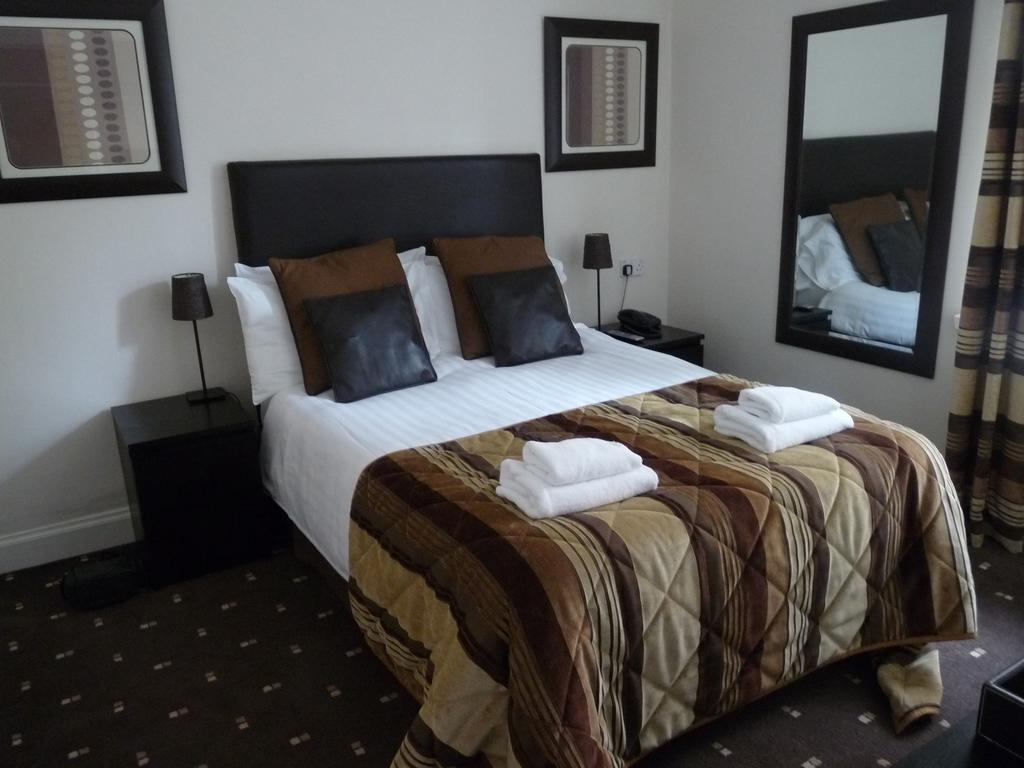 The Spinnaker Hotel โกร็อค ห้อง รูปภาพ